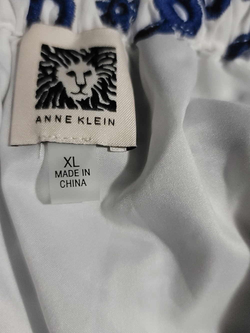 Anne Klein White Skirt with Blue Eyelet Embroidery - Picture 6 of 8